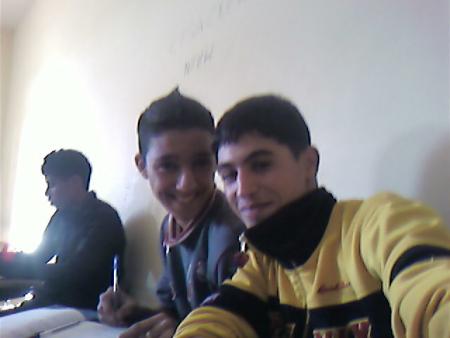 Moi et zakaria et ayoub men dik jih loool